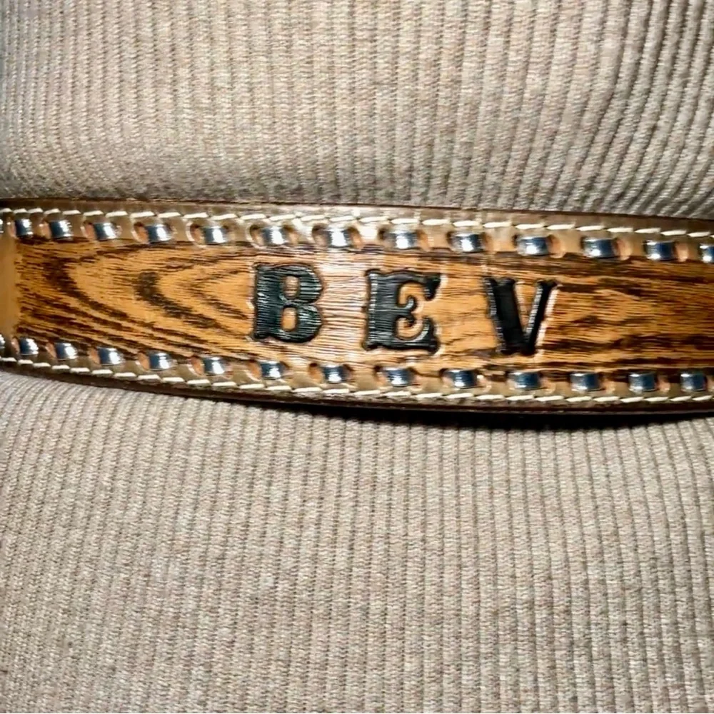 Wilson Brown Leather Belt with‎ Silver Lacing Engraved BEV Size 32 Excellent